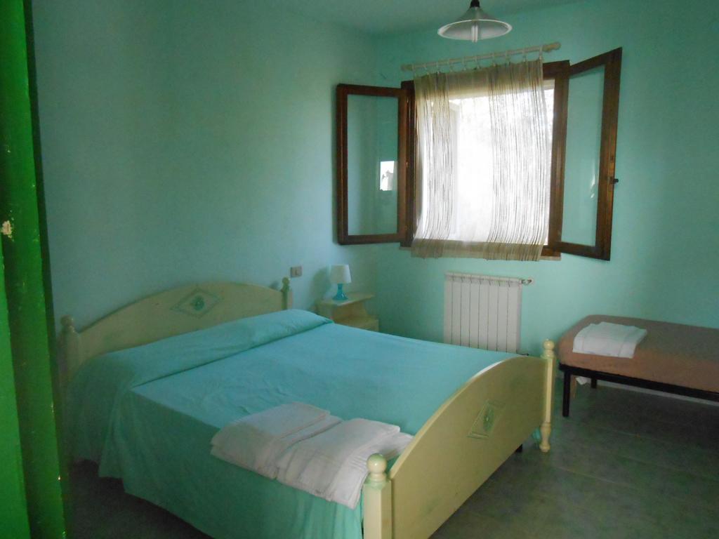 Agriturismo Tupei Ξενοδοχείο Calasetta Δωμάτιο φωτογραφία